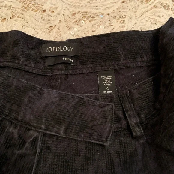 Ideology/women’s boot leg black corduroy pants, size 4 - Picture 3 of 5